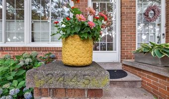 2445 W Allen St, Allentown, PA 18104