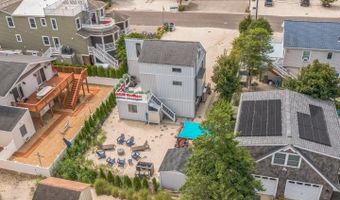 3 W 12 St, Barnegat Light, NJ 08006