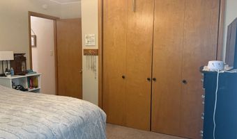 331 S 4th St, Akron, IA 51001