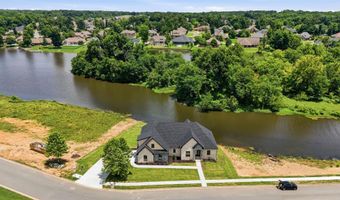 7612 S Shoreline Blvd, Benton, AR 72019