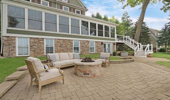 42037 N Old Lake Ave, Antioch, IL 60002