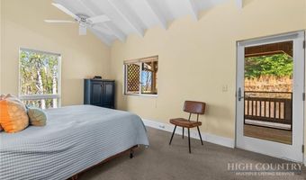 248 Hillcrest Ln, Banner Elk, NC 28604
