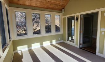 154 Deer Run Rd, Atchison, KS 66002