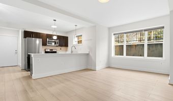 4226 7TH St NW 101, Washington, DC 20011