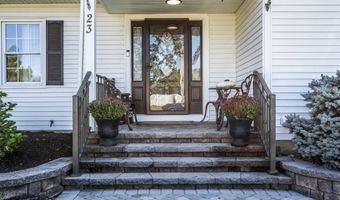 23 Pelican Dr, Bayville, NJ 08721