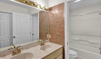 137 HICKORY Ln, Reading, PA 19610