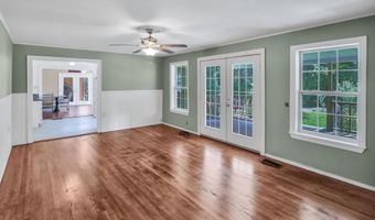 945 Snyder Rd, Arkadelphia, AR 71923