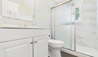 4412 Alhambra Dr, Anderson, IN 46013