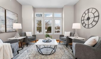 5971 Creekview Ct, Ann Arbor, MI 48108