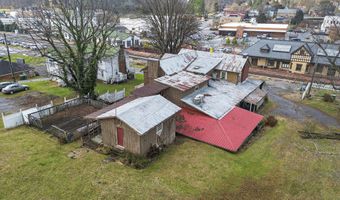 302 SW Front St, Abingdon, VA 24210