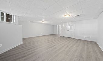 305 Rembrandt Way 305, Abington, MA 02351