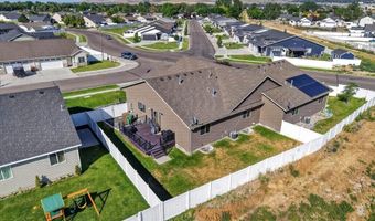1027 Pinewood Ave, Chubbuck, ID 83202