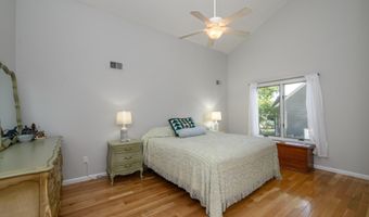 8 Laurel Ln, Bayville, NJ 08721