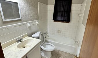 1908 Currie Ln, Amarillo, TX 79107