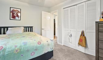15 Roosevelt Dr, Bedford, NH 03110