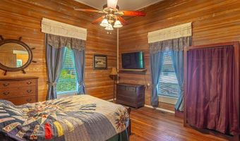 100 14th St, Apalachicola, FL 32320