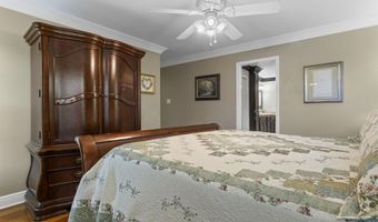 1099 Campbell Dr, Biloxi, MS 39532