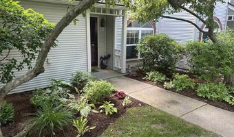 28 Northshore Dr, Burlington, VT 05408