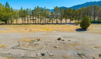 2722 N Saddleback Dr, Amargosa Valley, NV 89020