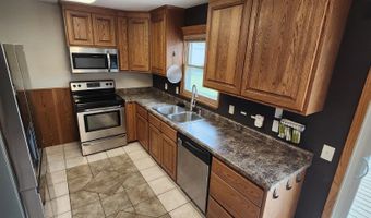 536 Santa Maria Dr, Arlington, WI 53911