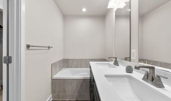 138 MATISSE Pl 1003G, Bowie, MD 20716