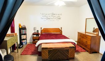 893 W FOOTHILL Dr, Apple Valley, UT 84737