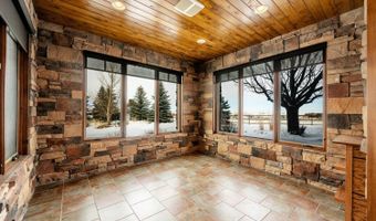 8 Funny Bird Ln, Buffalo, WY 82834