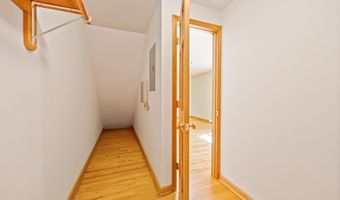 7 Stephens Ct, Clinton, CT 06413