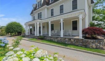 3958 Post Rd 11, Warwick, RI 02886