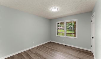 2440 Red Fox Run NW, Acworth, GA 30101