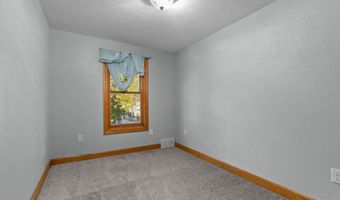 1600 N SUPERIOR St, Appleton, WI 54911