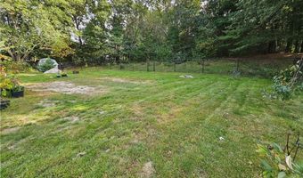 19 Black Walnut Dr, Coventry, RI 02816