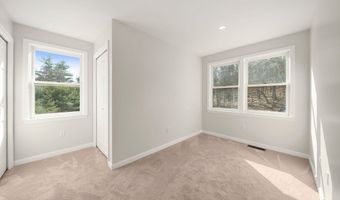 99 Corn Rd, Bolton, MA 01740