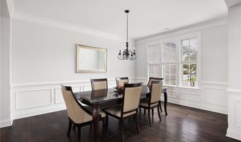 220 Briar Hollow Ln, Woodstock, GA 30188
