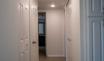 20100 W Country Club Dr 1007, Aventura, FL 33180
