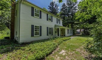 2070 White Pond Dr, Akron, OH 44313