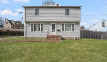 4 Halsey Ave, Middletown, RI 02842