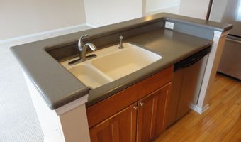 2856 Barclay Way, Ann Arbor, MI 48105