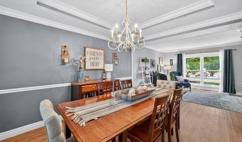 554 Lering Ct, Ballwin, MO 63011