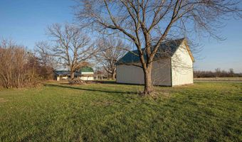 13 W Dade 22, Arcola, MO 65603
