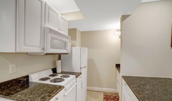 8304 FIVE GATES Rd, Annandale, VA 22003