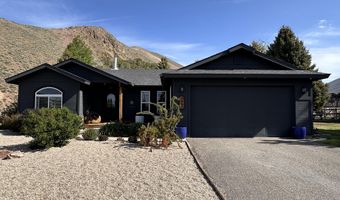 220 Parkside Dr, Bellevue, ID 83313