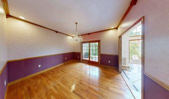 136 Lock Ln, Alum Creek, WV 25003