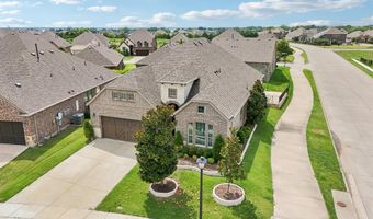 600 Race Dr, Heath, TX 75126