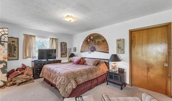 1940 ALICE Dr, Astor, FL 32102