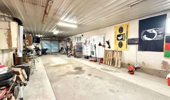 26855 SW 89th Rd, Beatrice, NE 68310