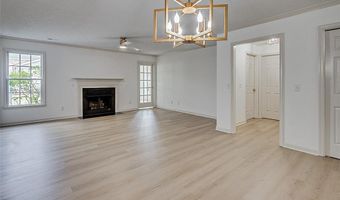 386 Sherwood Oaks Dr, Asheboro, NC 27205