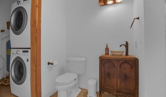 803 Highway 522, Arroyo Hondo, NM 87529