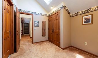 71 Phillips Ln, Glocester, RI 02814