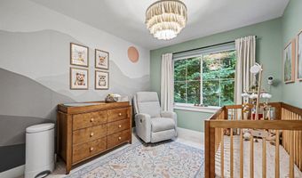 586 Kuehnle Ave, Ann Arbor, MI 48103